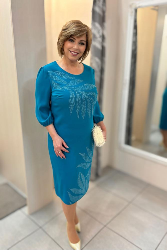 Tyrkysové spoločenské šaty pre moletky