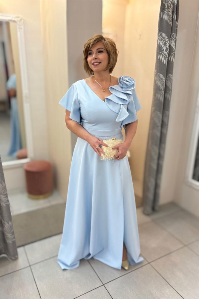 Dlhé svetlo modré šaty na svadbu Rose