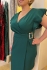 Krátke zelené šaty s volánovým rukávom