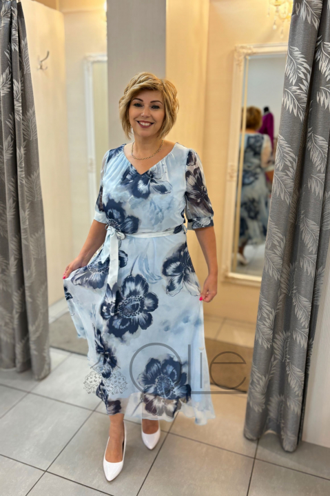 Šifónové spoločenské midi šaty s kvetmi 