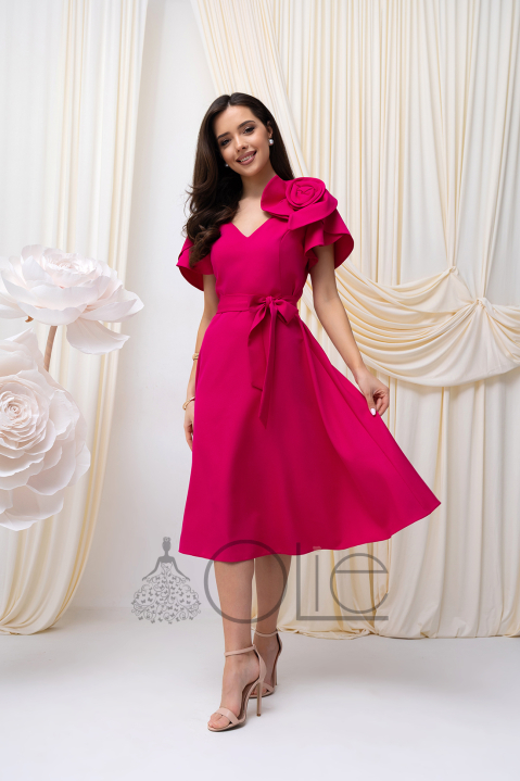 Ružovo malinové áčkové spoločenské šaty s kvetom